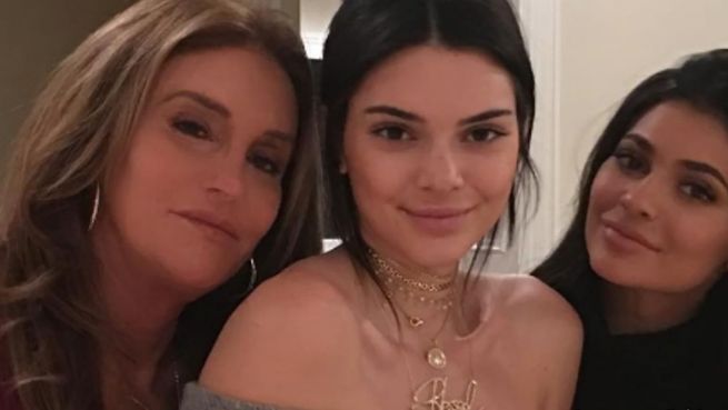 go to Von Kylie bis Taylor: Hollywood im Thanksgiving-Fieber