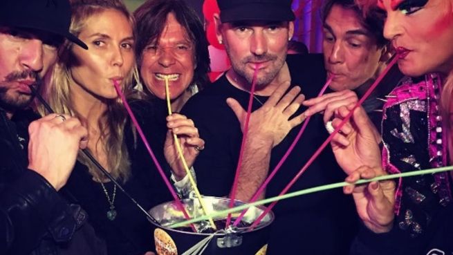 go to Viel Alk: Model-Mama Heidi Klum feiert am Ballermann