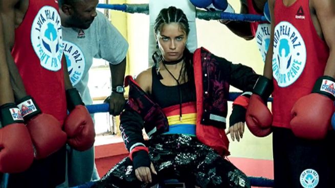 go to Passend zu Olympia: Adriana Limas 'Fight for Peace'